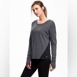 OLD NAVY SET LEGGINGS AND SWEATER ACTIVE GO DRY ATHLETIC CAMO YOGA CAPRI…